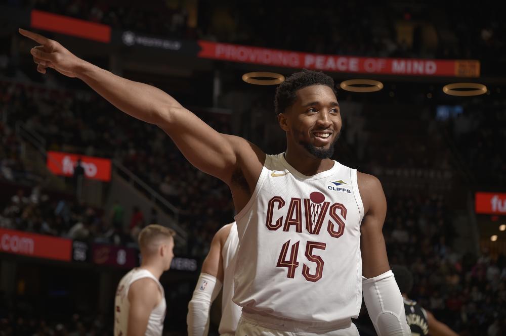 尖锐言词回 尖锐言词回