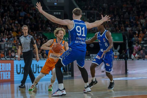 这样的对抗 这样的对抗